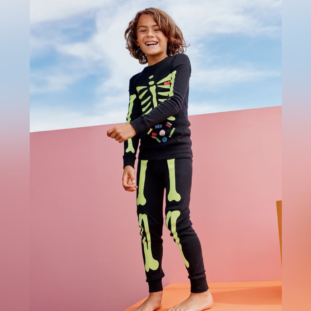 Halloween Glow-in-the-Dark HannaJams™ Pajama Set - Picture 4 of 5